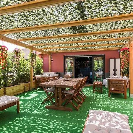 펜션 The Garden Regency
