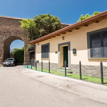 別荘 The Garden Regency