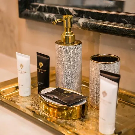 別荘 The Garden Regency